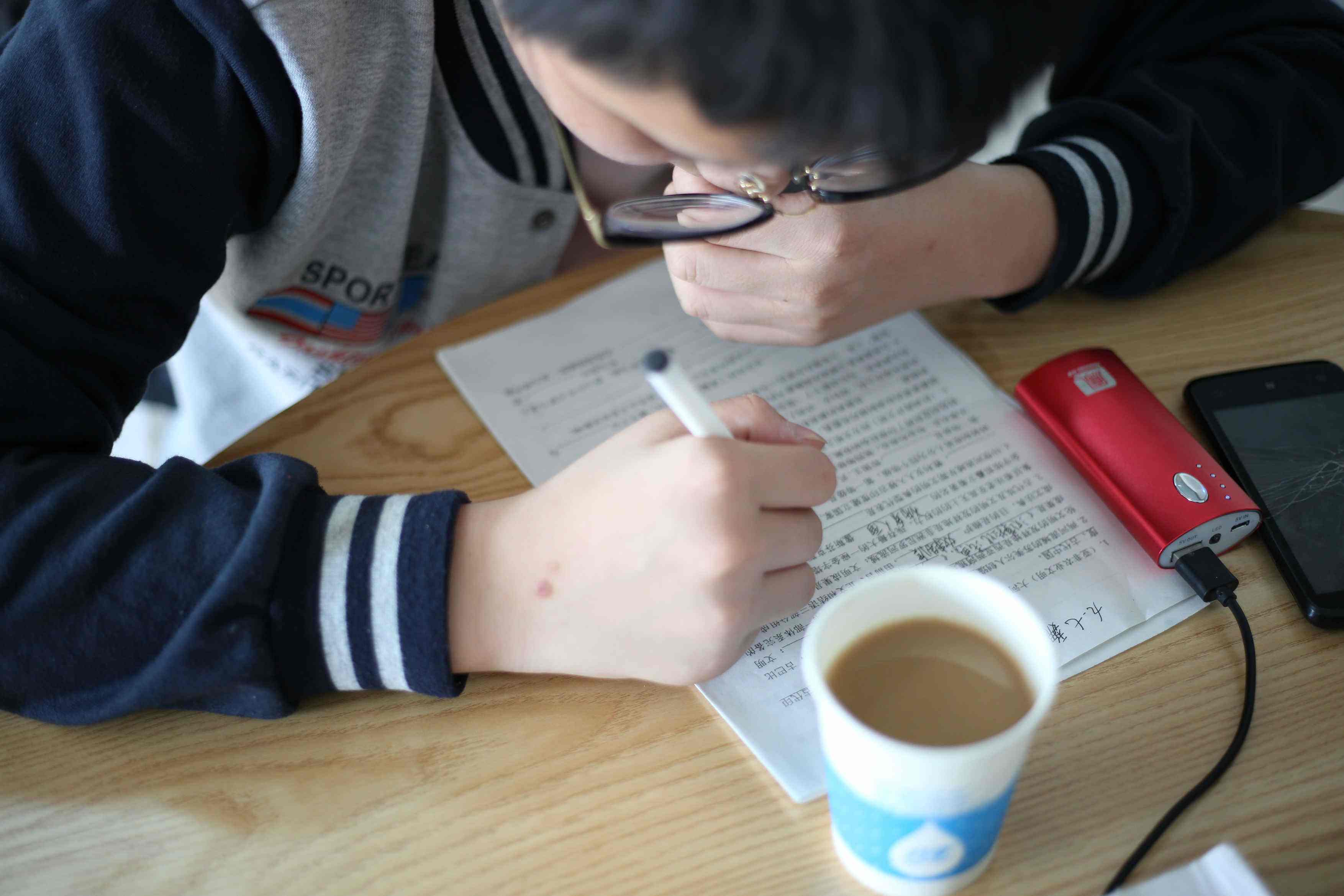 被11所美国大学拒收，高考703分无奈上清华，毕业后庆幸当年被拒