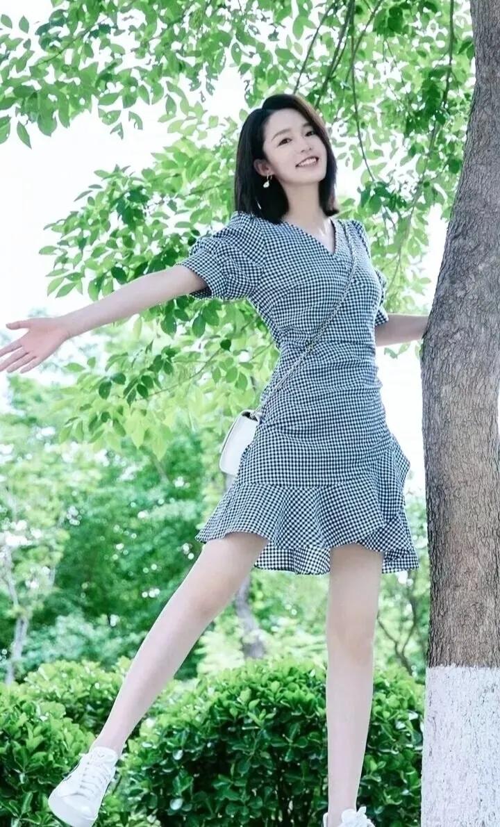 万年不红的女星—李沁