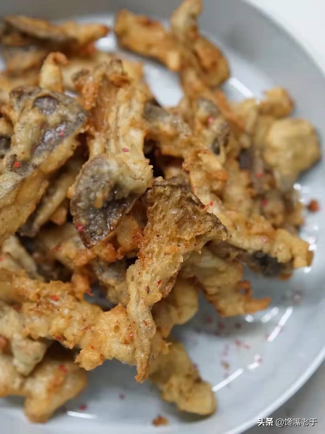 干炸蘑菇,干炸蘑菇的簡單做法步驟