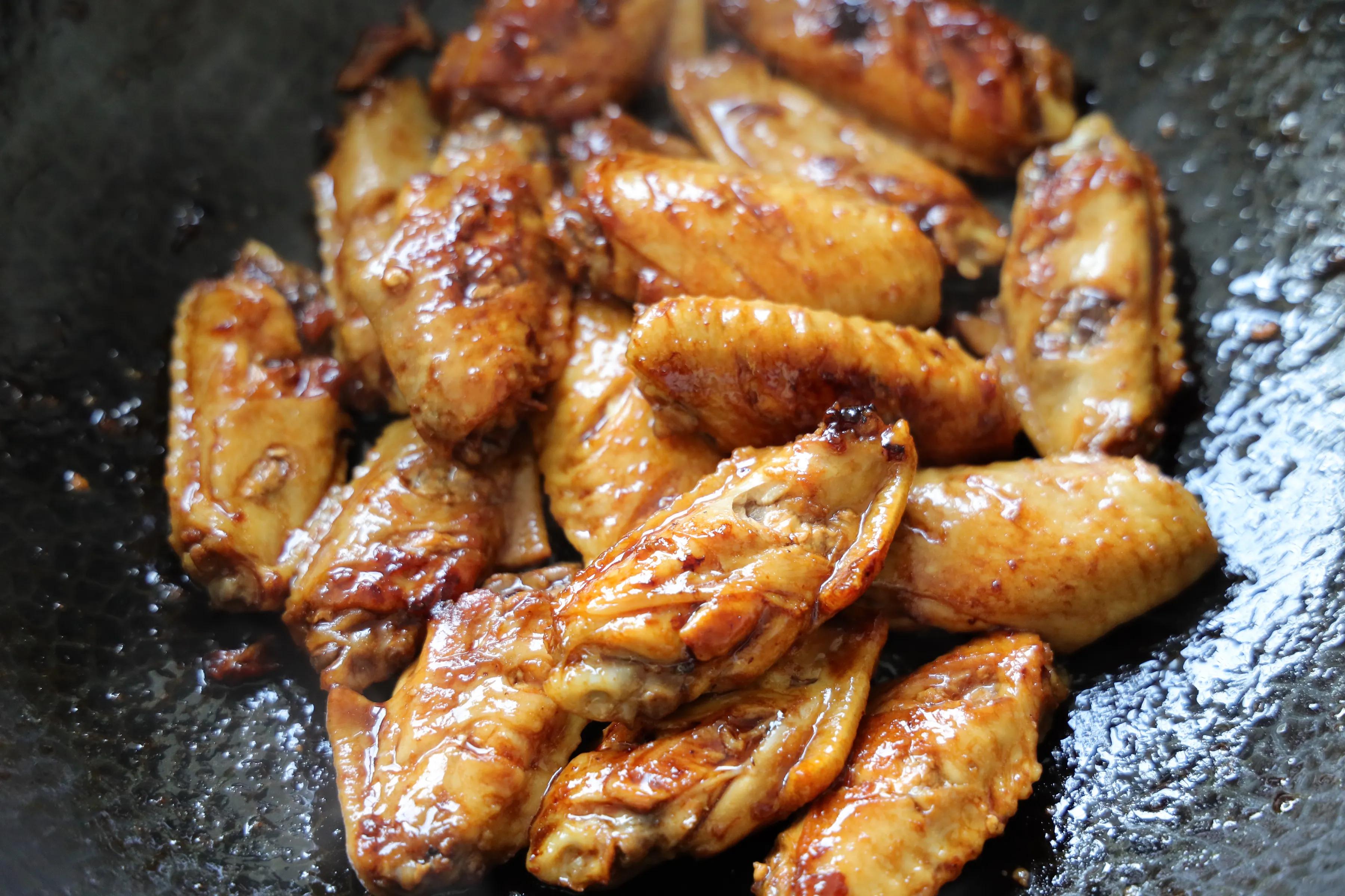 这大概是鸡翅最简单的做法了，适合日常给家人吃，手残党也能成功