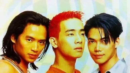 《古惑仔》3人组再聚，早已忘却当年恩怨，陈小春开口叫“大哥”