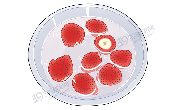 草莓不能给孩子吃，有这4个理由？真相和你想的不一样，来涨知识