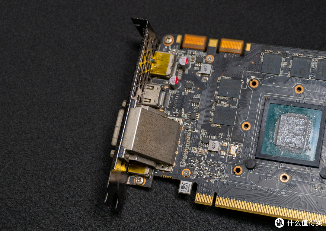 哪些矿卡可以买？如何判断是否挖矿？自费买矿卡拆解告诉你们答案