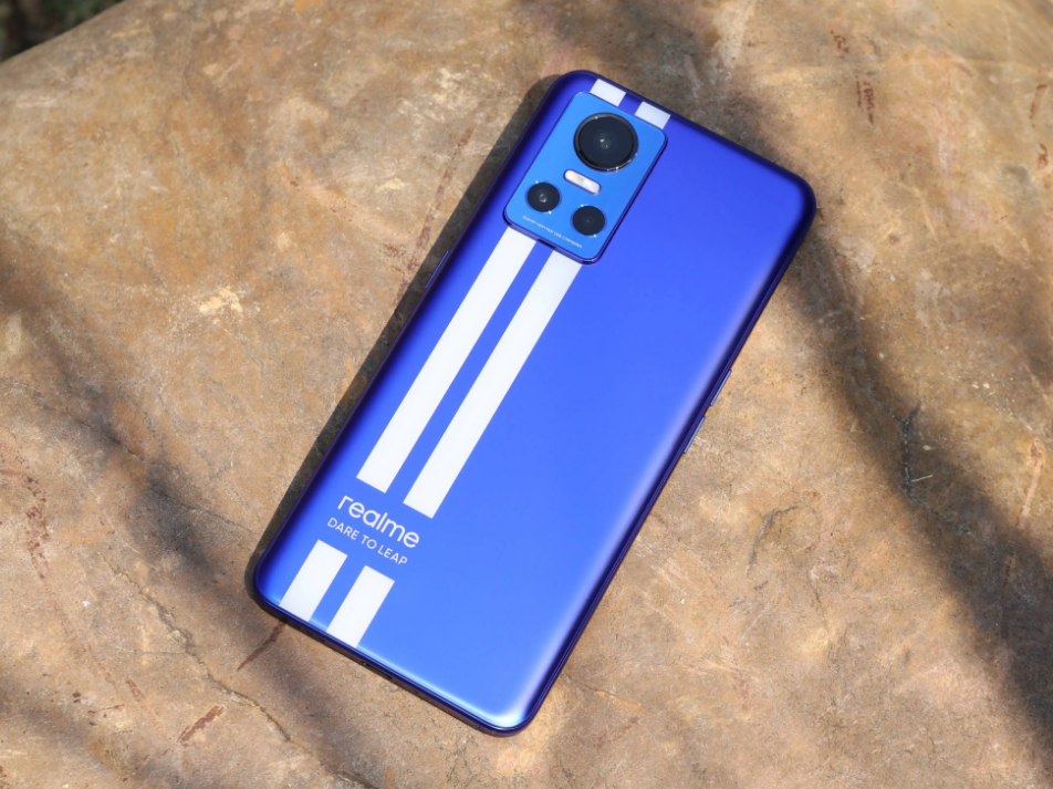 天玑8100+2K屏幕+高质感机身，3000元以内的5款“高性价比”手机