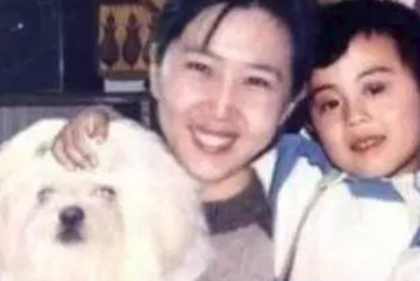 年龄不是问题！这些娱乐圈“老男人”，为何妻子越换越年轻？