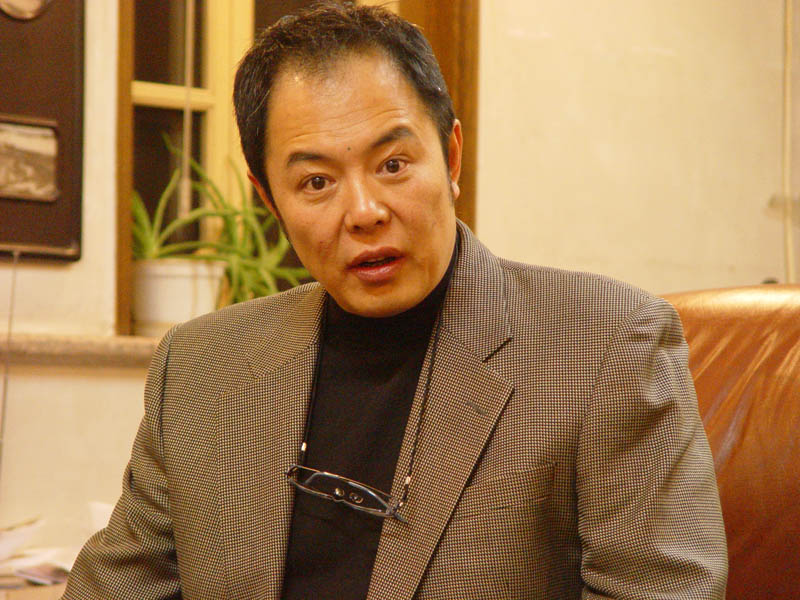 清华教授82岁喜得贵子，6段情史都是大美人！网友：为啥在美国生