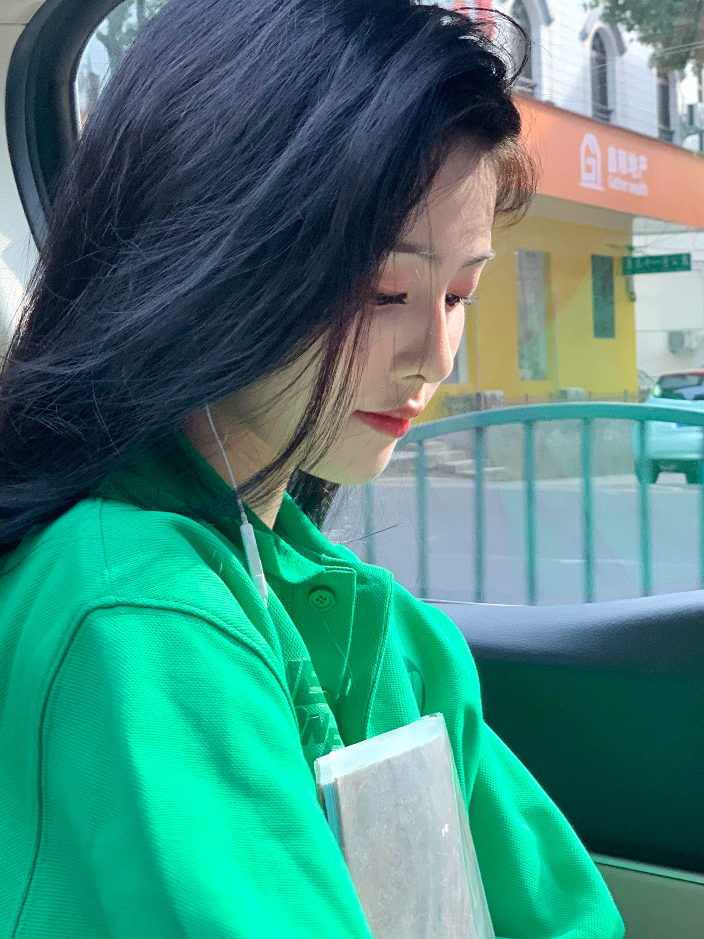 白鹿发文等你下课，网友纷纷表示是在等我吗？