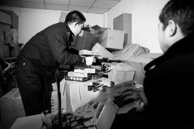 2015年四川小伙参军尿检呈阳性，后了一句话，牵出一桩食品大案