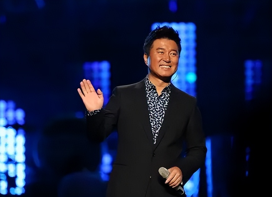 歌手满文军：两次婚姻两副面孔，他的故事比你看到的更恶劣