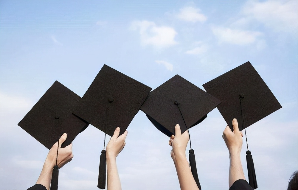 同样是成人学历提升，成人高考和自考有哪些区别？