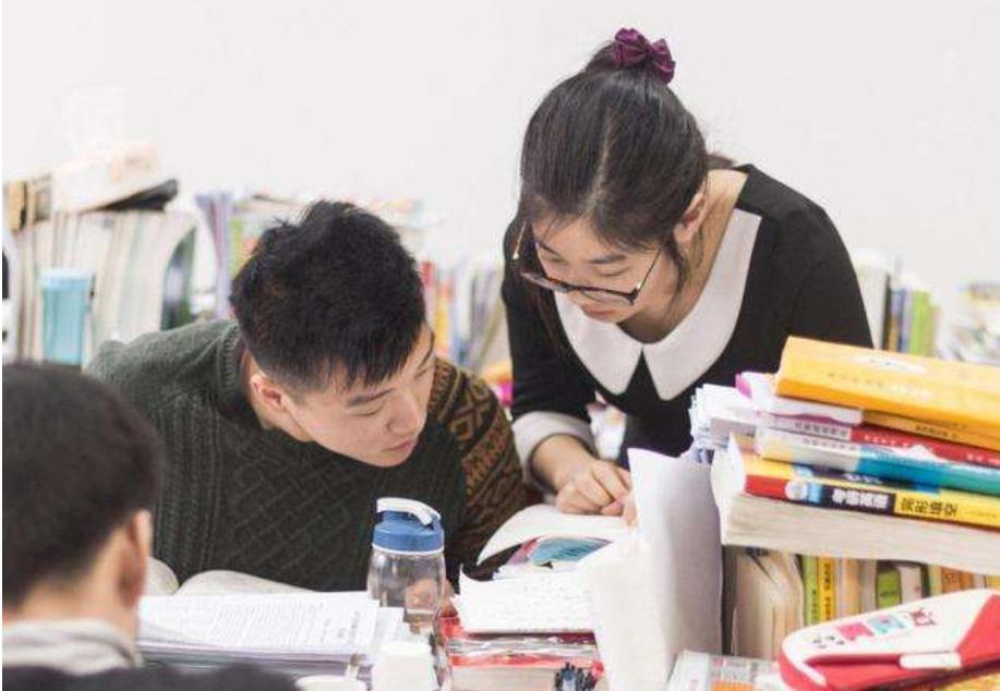 2022高校保研排行榜，部分高校推免率超50％，两类学校成功逆袭