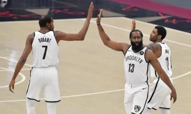 NBA目前史上最大的合同(2.7亿美金！NBA史上最大合同出炉，哈登果断抉择，杜兰特力挺兄弟)