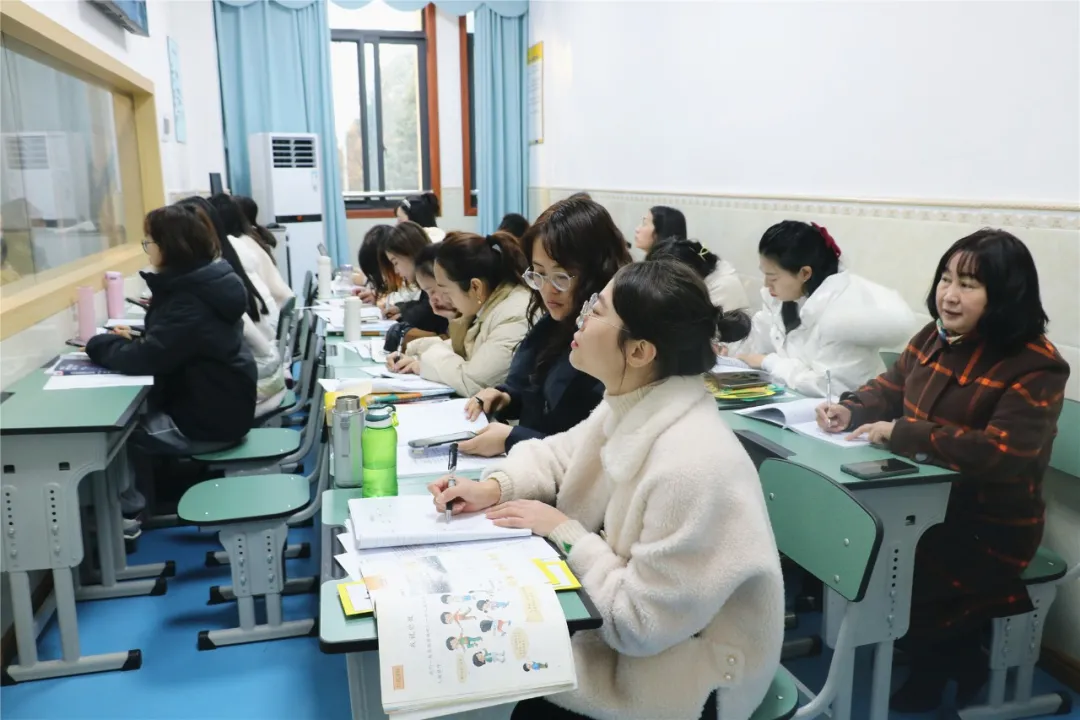 双流实小外国语学校丨实外教师展风采 教研结合共提升
