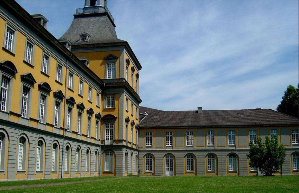 独生女曹茜留学失联17年，父母离世也不回家，怨恨父母控制欲太强