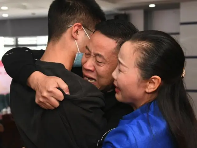 孙海洋回应重男轻女！对不起女儿，孙卓始终是孙卓，被嘲避重就轻