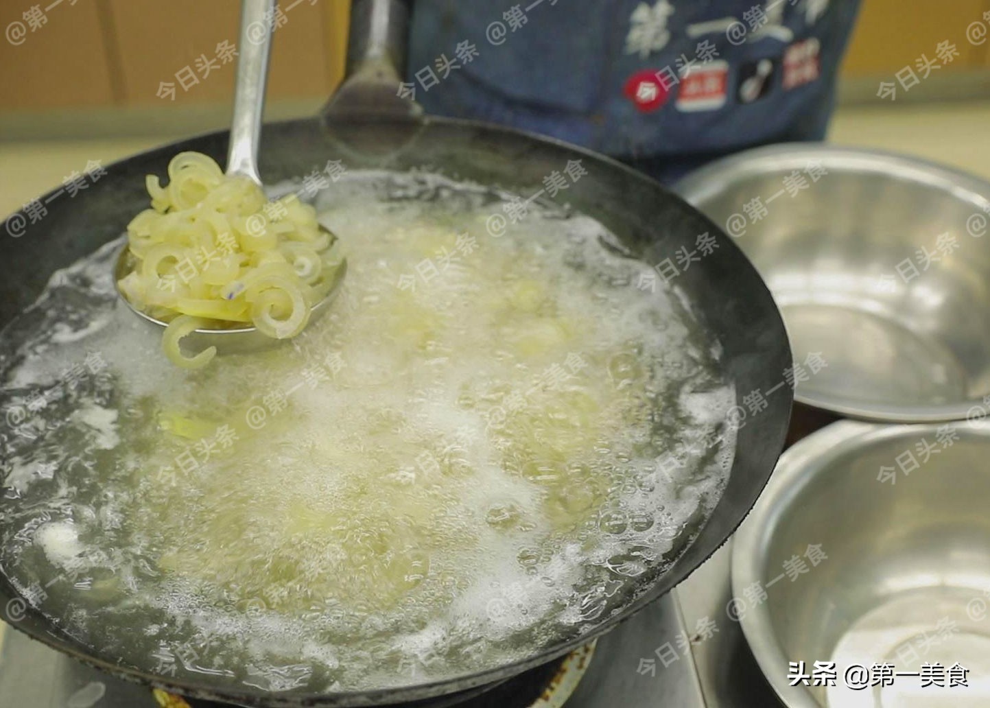 过年不用忙，4道菜提前准备好，来客随便切一下，上桌就是大菜