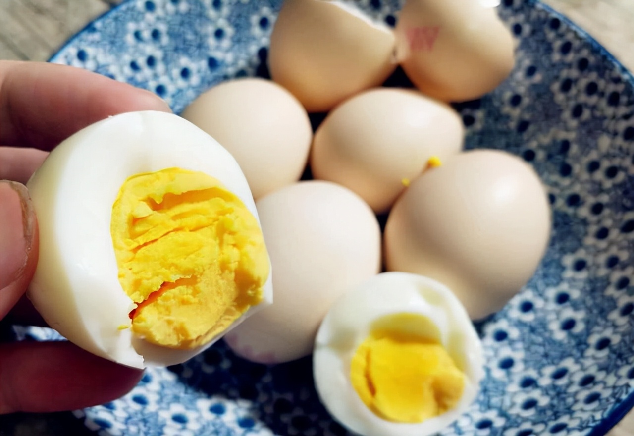 每天吃1个鸡蛋每天吃1个鸡蛋有什么好处