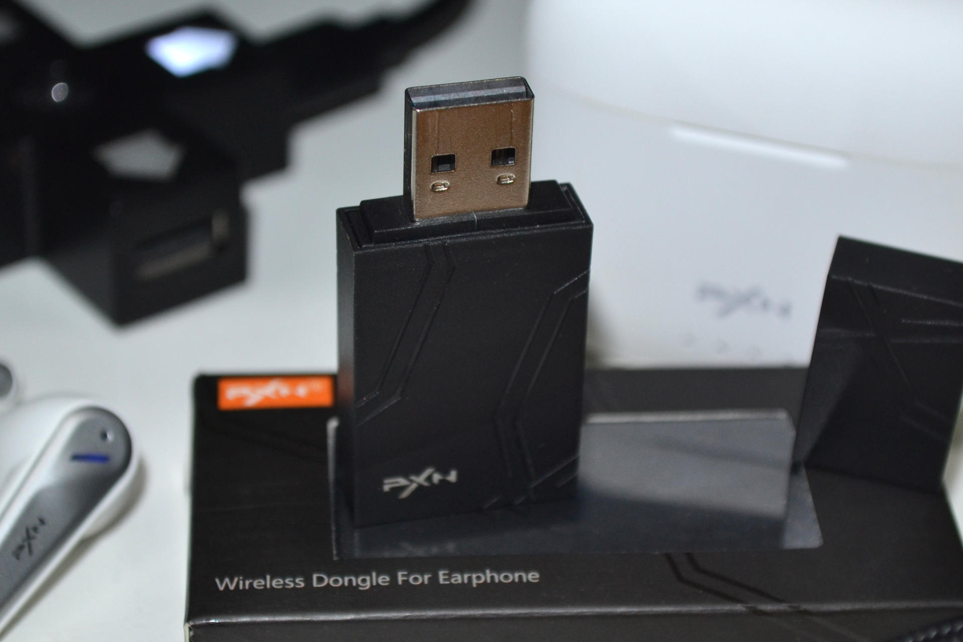 游戏模式主动降噪都想要？试试PXN莱仕达TWS混合耳机