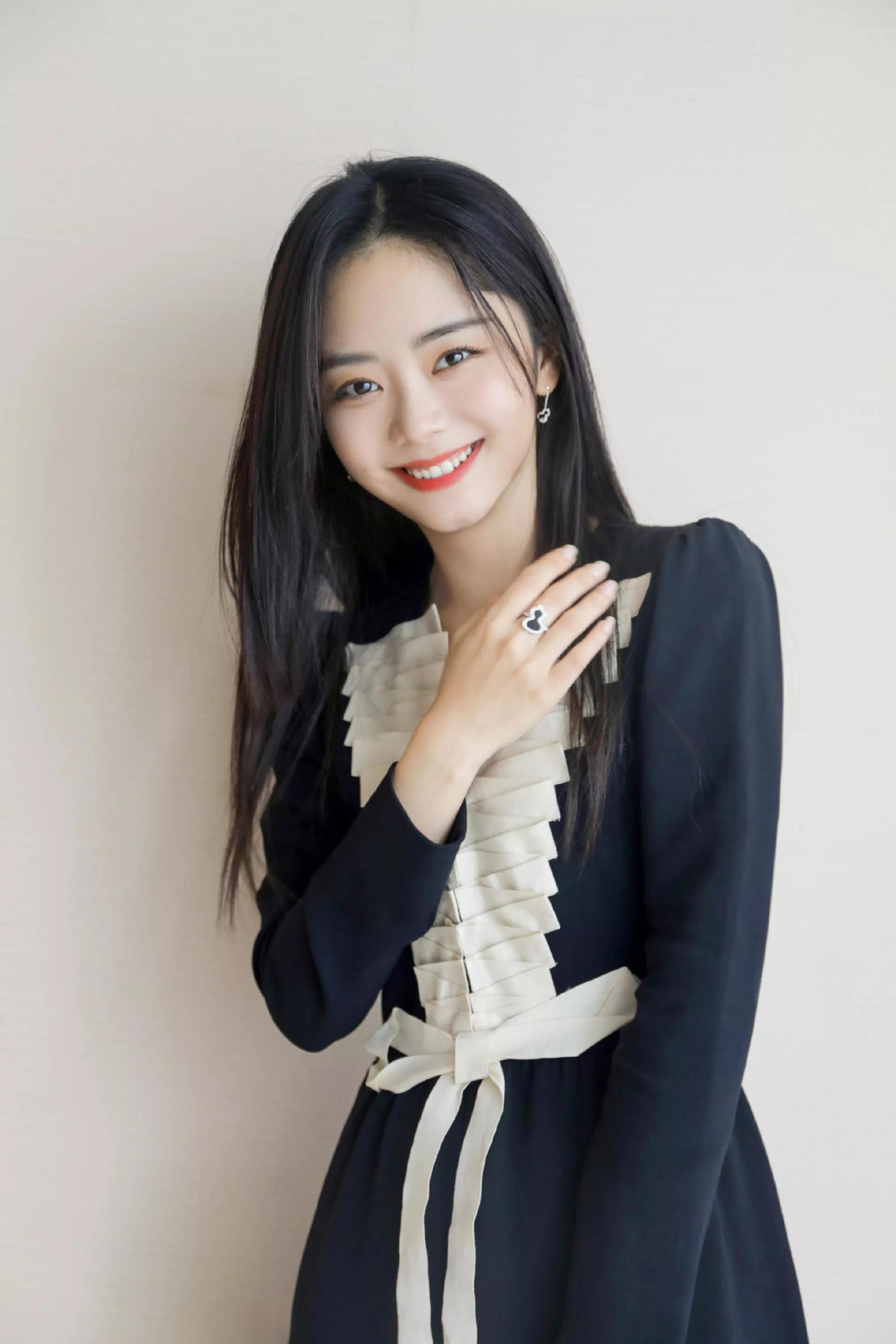 甜美可爱的谭松韵