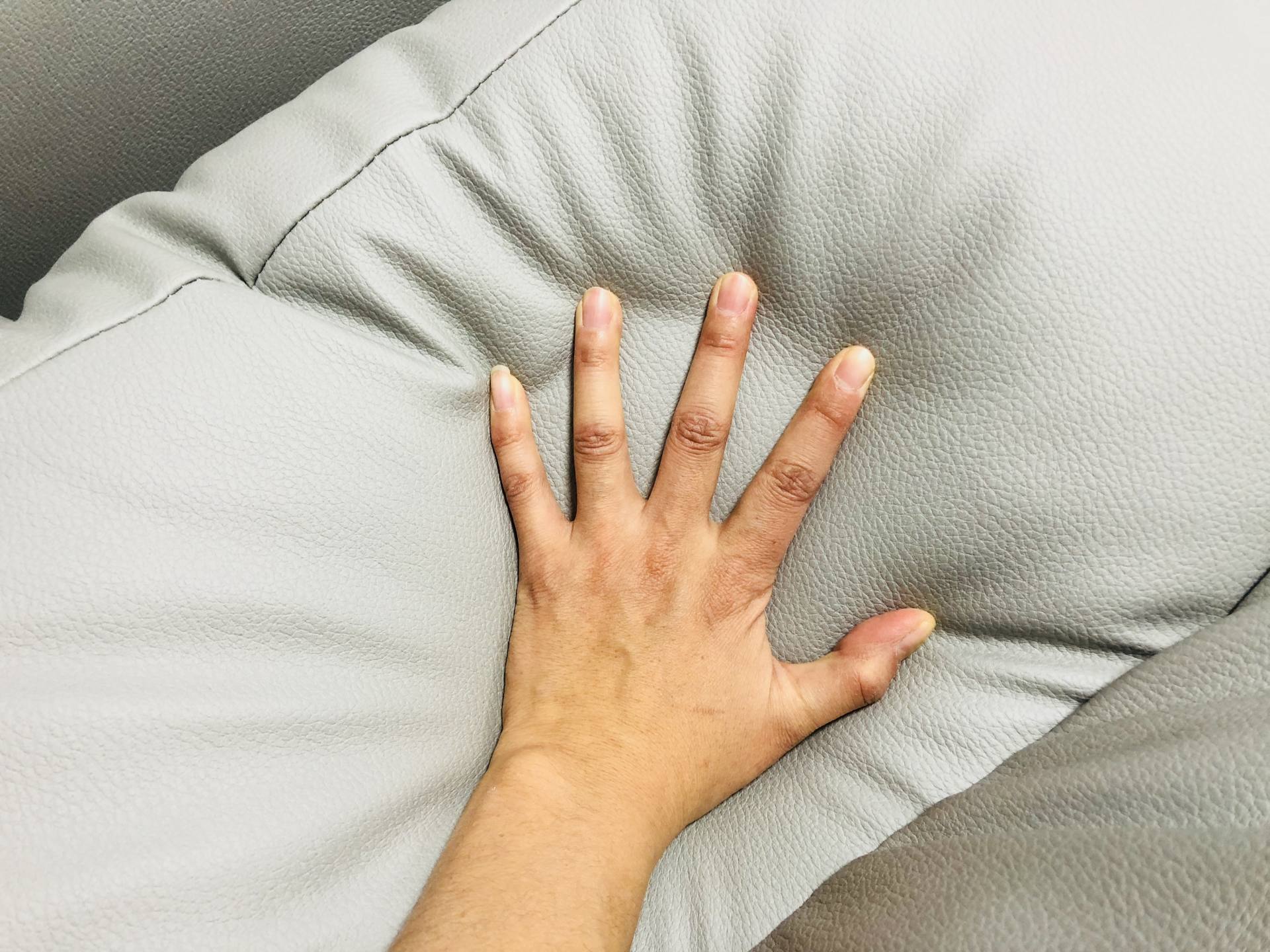 居家好物分享，比床還舒服的8H COZY智能按摩沙發