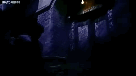 戏剧张力又野又生猛！对演员进行“非人道”封闭管理，还不准洗脸