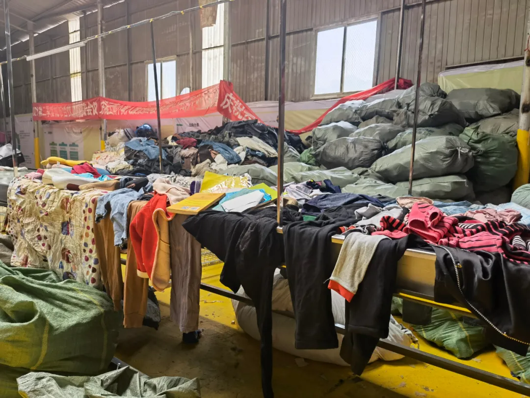有人靠旧衣服回收年入几十万,旧衣服回收的技巧到底有哪些?