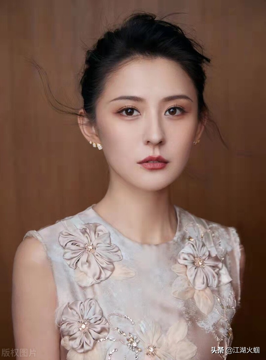 八卦：杨紫 王一博 成毅 热依扎 迪丽热巴 白宇 张予曦 杨超越 王源 张雪迎