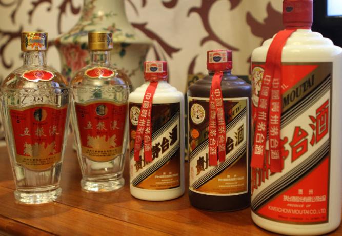 五粮液多少钱一瓶啊（五粮液多少钱）