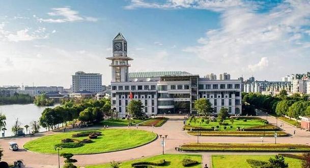 金融类高校排名更新：西南财大反超中南财大，中财发展迅速