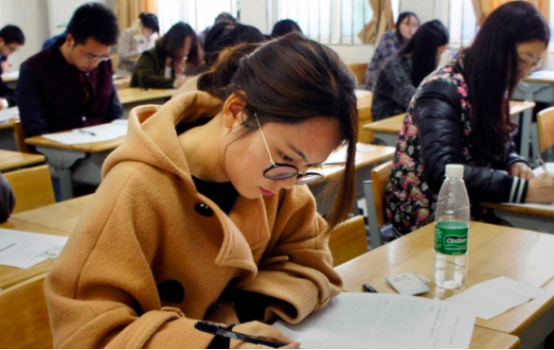 英语专业四级考试时间安排（大学什么时候最适合考）