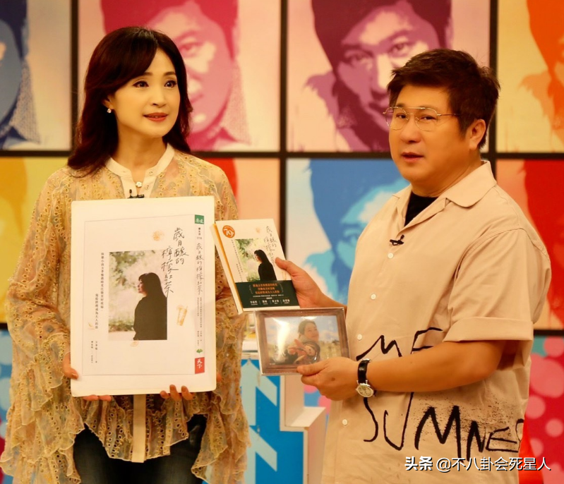 直播4小时1400万、一幅字4.5万，过气明星花样捞金，个个能赚