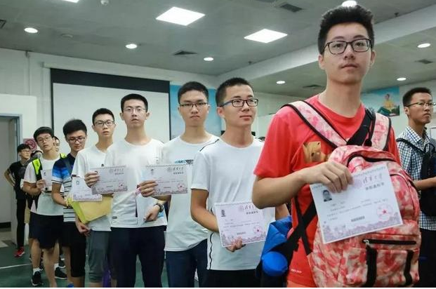 交大高金22年推免生公布，9成都是名校生，不料评论区里骂声一片