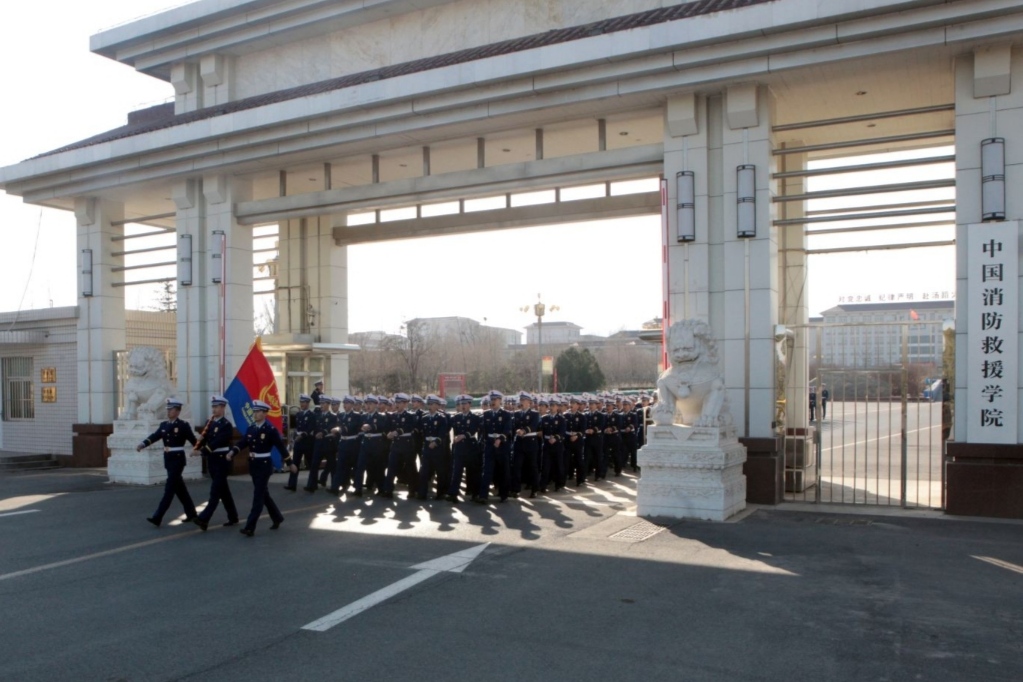 国内很“特殊”的3所大学，学生毕业多数能当公务员，却少有人知