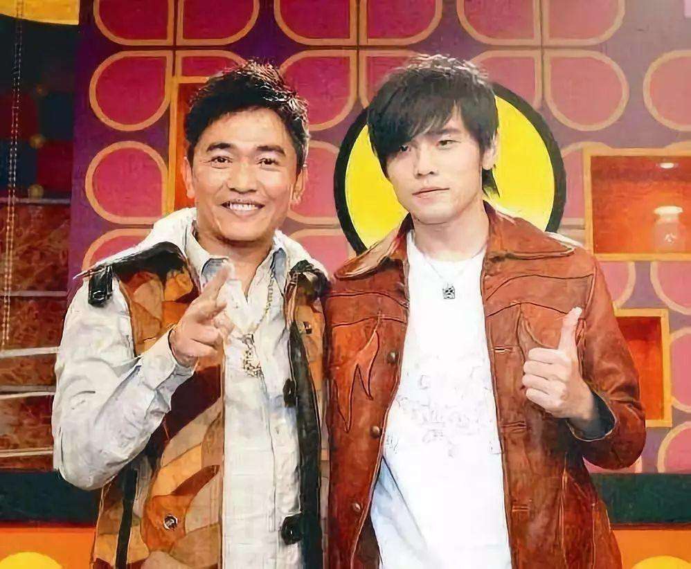 周杰伦成全村希望？回顾他的4段恋情，便知什么是分手见人品