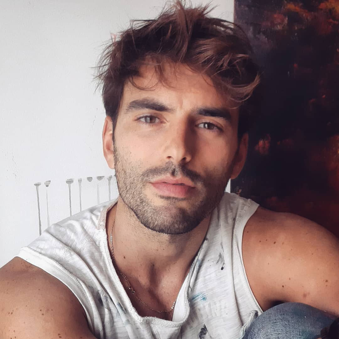 34岁西班牙男演员因淋巴癌去世，治疗期间将抗癌经历拍成电影