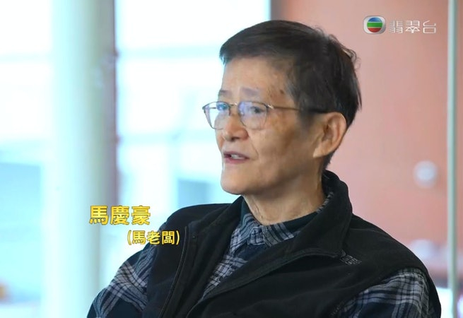 TVB颁奖礼上演宫斗，钟嘉欣痛失视后输给林夏薇是因为站错队？