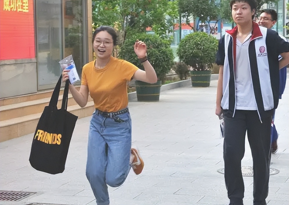 “普通”本科的王牌专业盘点，行业内认可度高，家长要多留心