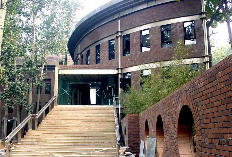 西安建筑科技大学：除了建筑土木类本科专业，还有什么专业不错？