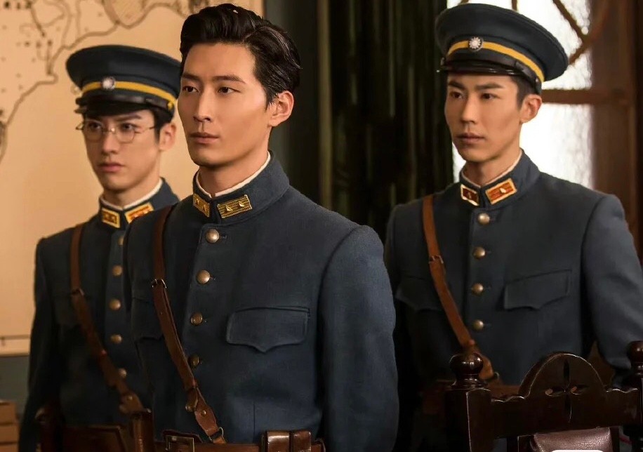 演“军阀大少”我只服这8位男星，个个剑眉星目，杀伐果断