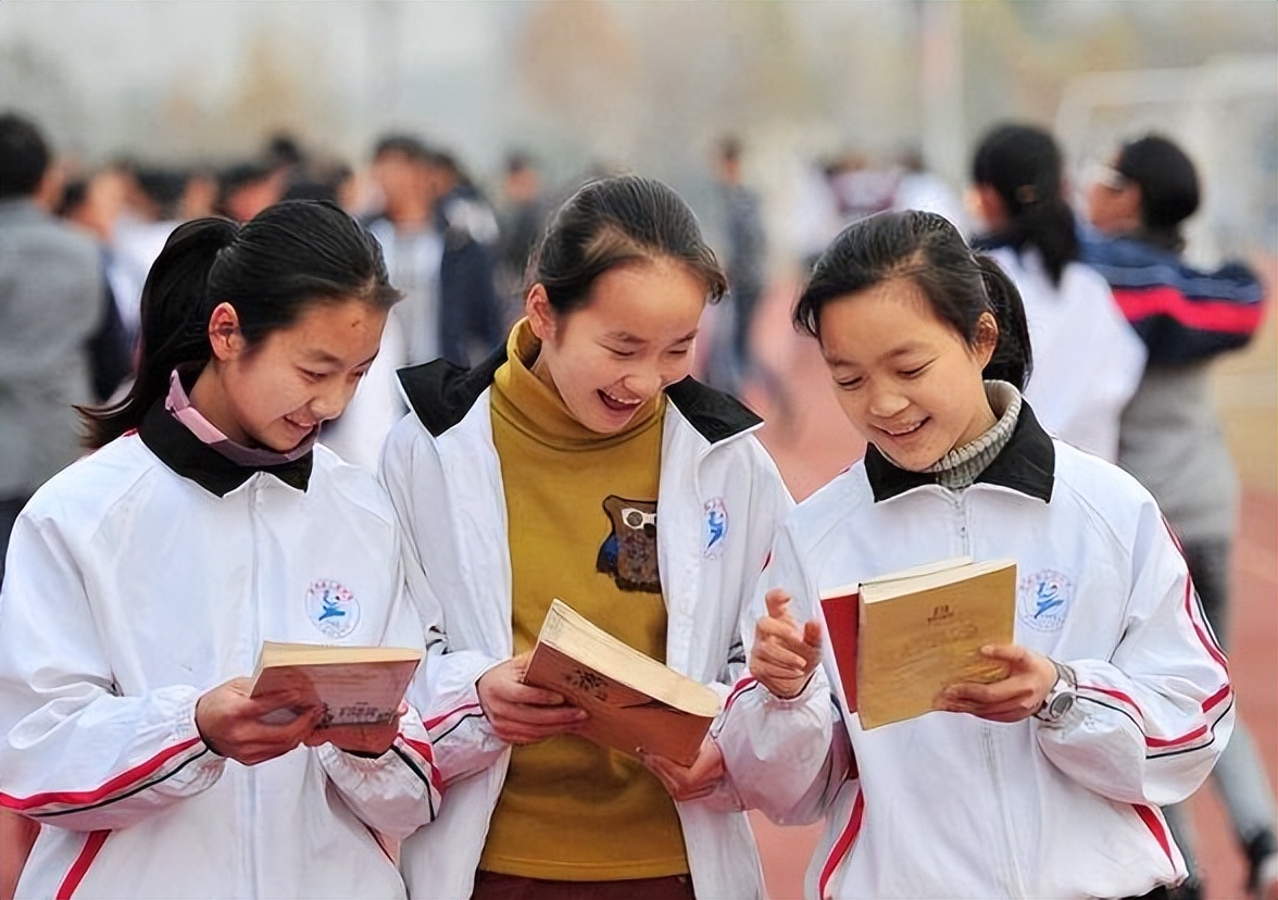 新高考“选科模式”有调整，物理化学或将捆绑，新组合或许更吃香
