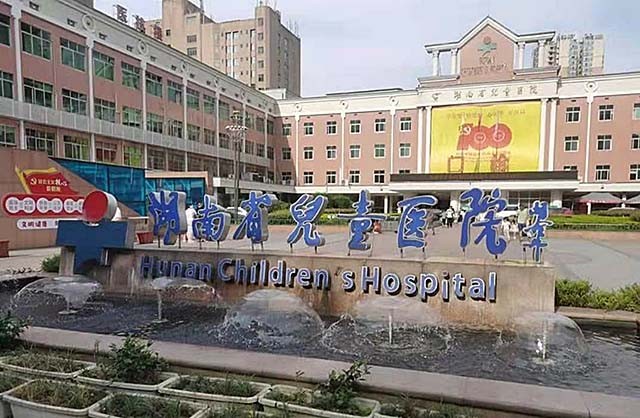 轰动一时的中国首例全男4胞胎：18年前大难不死，18年后金榜题名