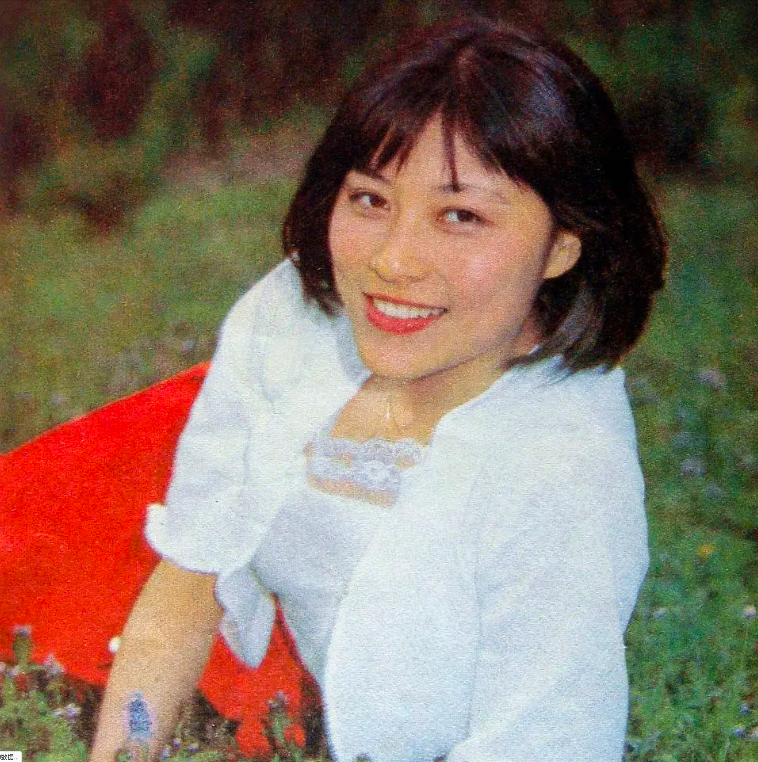 著名演员岳红：生女五个月被离婚，单亲妈妈31年，风光背后有眼泪