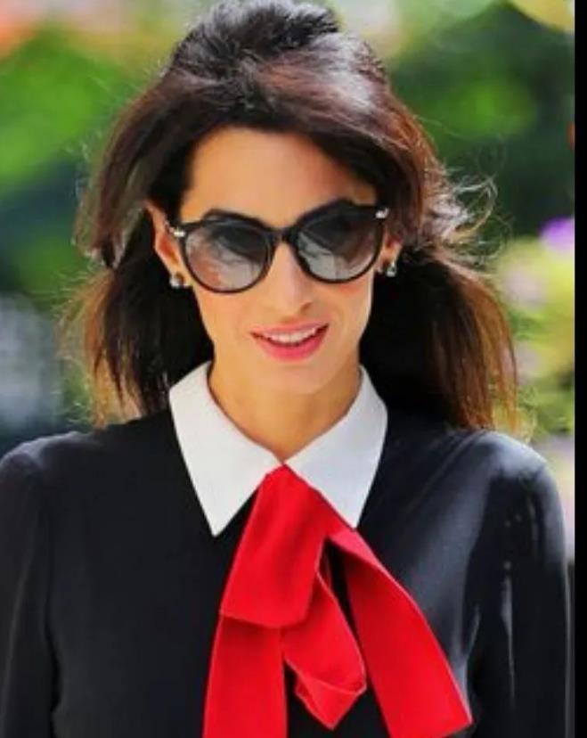 最美律师艾莫：打败21位情敌让奥巴马作证，治好恐婚症奥斯卡影帝