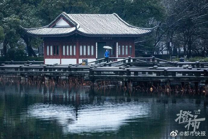 七绝 西湖雪景