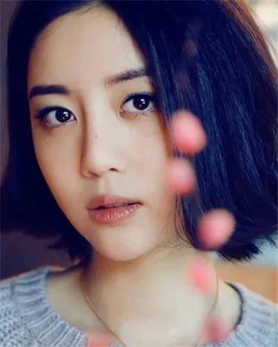 李溪芮，可爱、时尚、简约