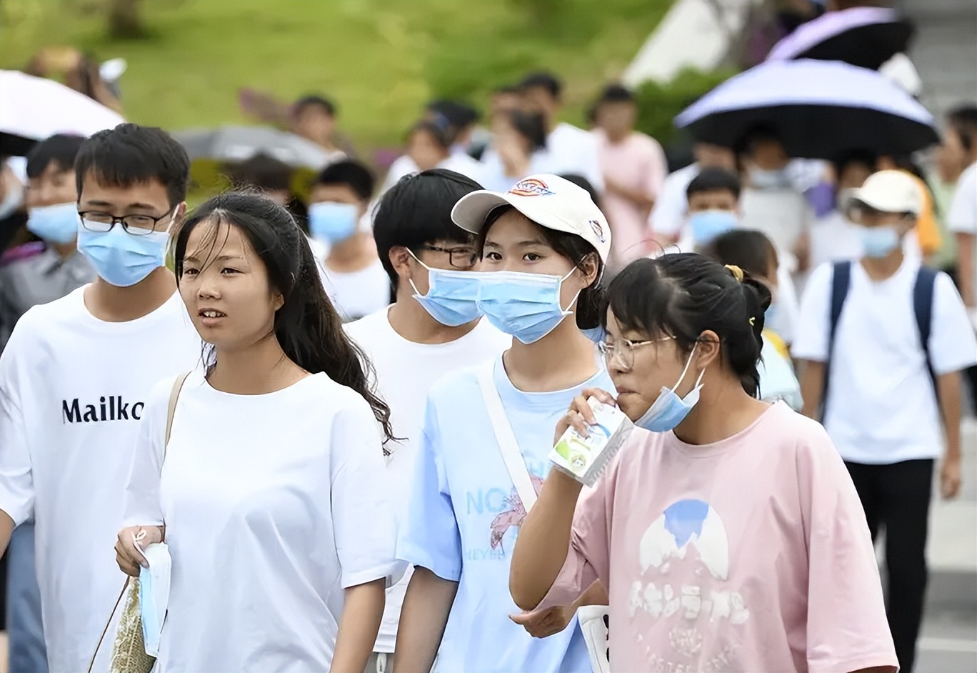大学4级（中国大学共有8大等级）