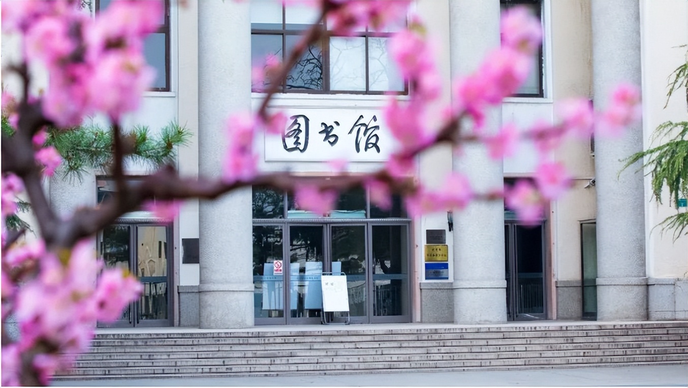 高清大图预警！北京高校“绝美”春景放送，随手一拍就是壁纸！