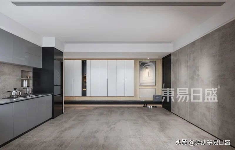 136㎡现代简约风，书房和客厅融为一体，增大整体视觉面积