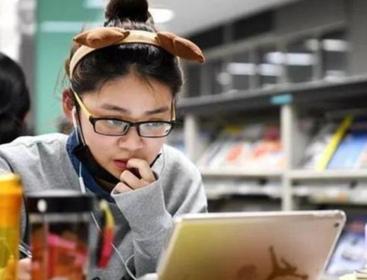 1所被张雪峰带火的大学，成大众口中的考研“备胎”，有苦说不出