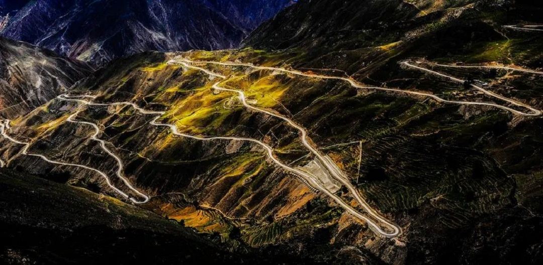 新能源跑川藏线，谁给摩卡DHT PHEV的勇气？